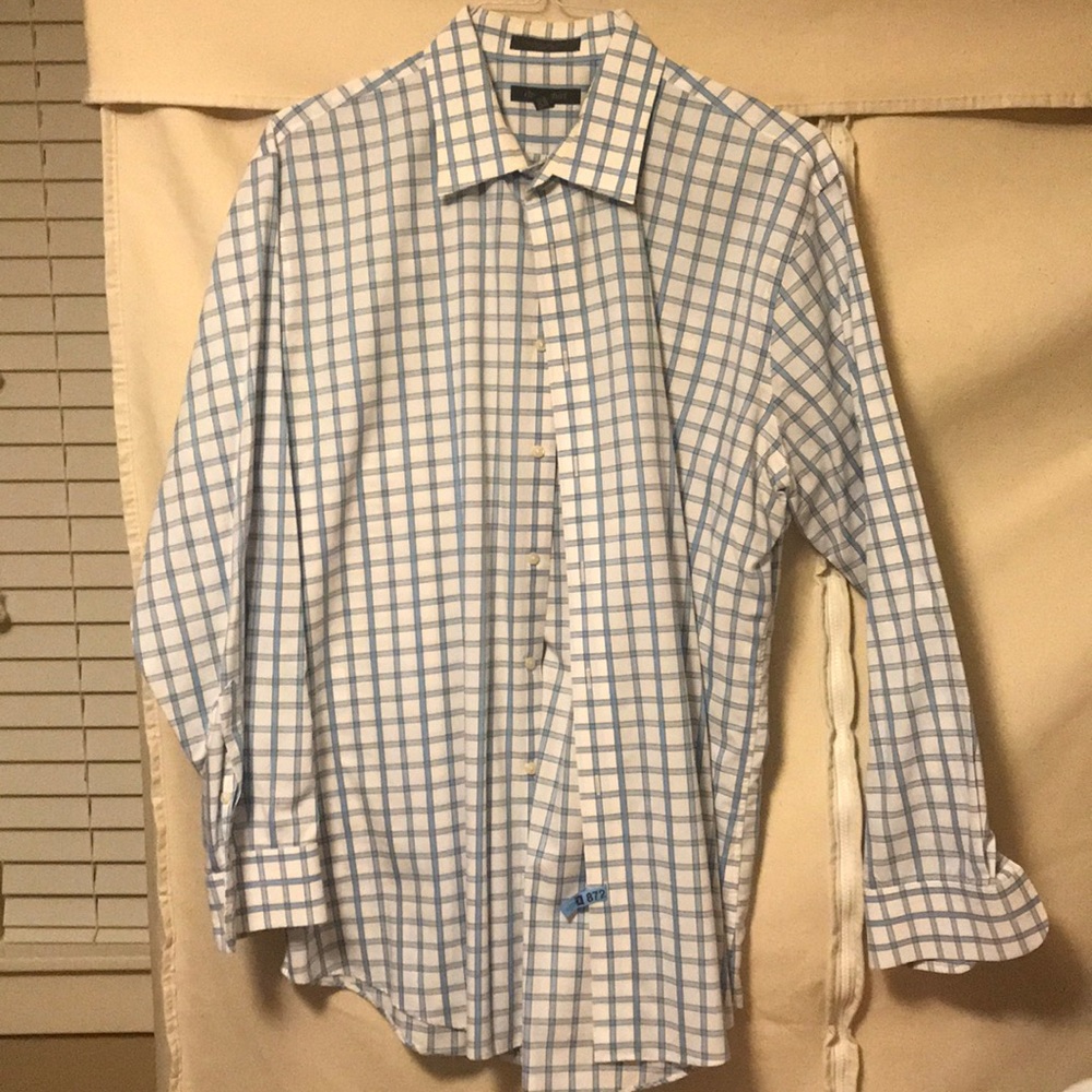 Men's Shirt! Slightly used.